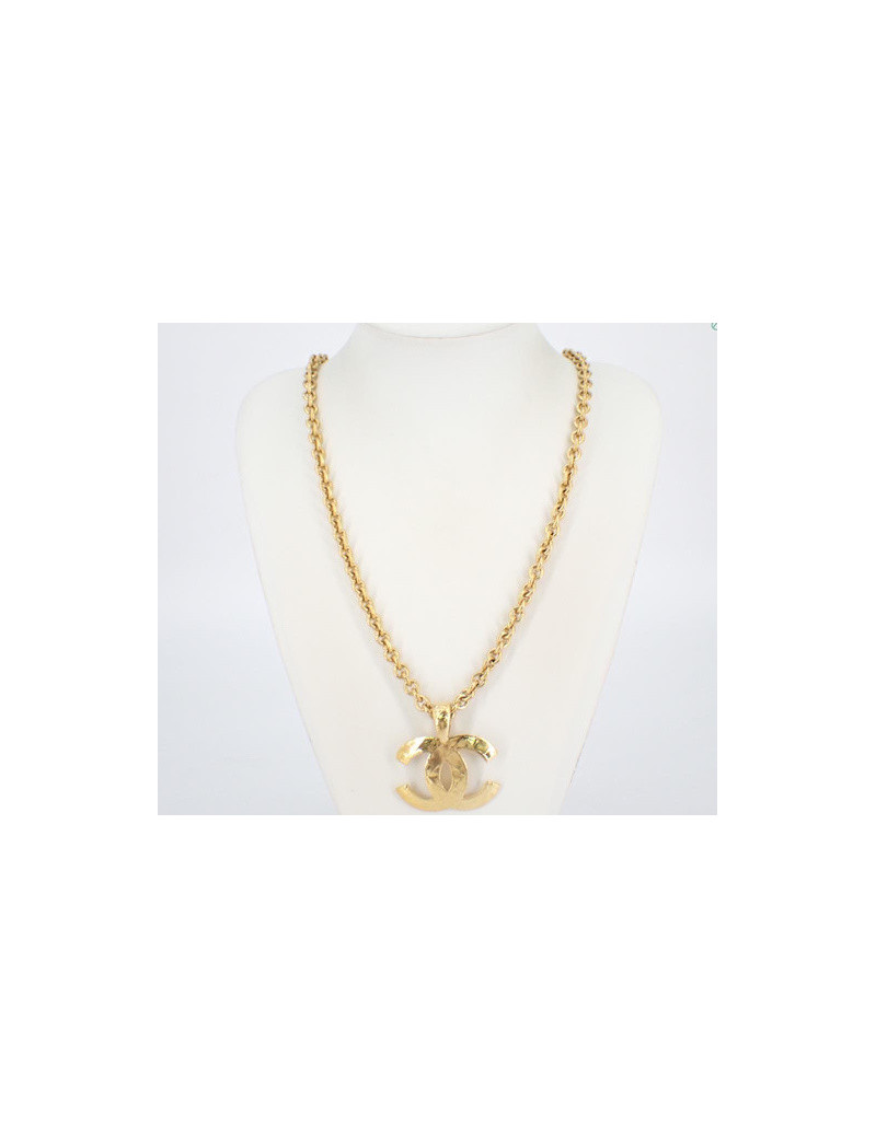 Collier Chanel CC matelassé