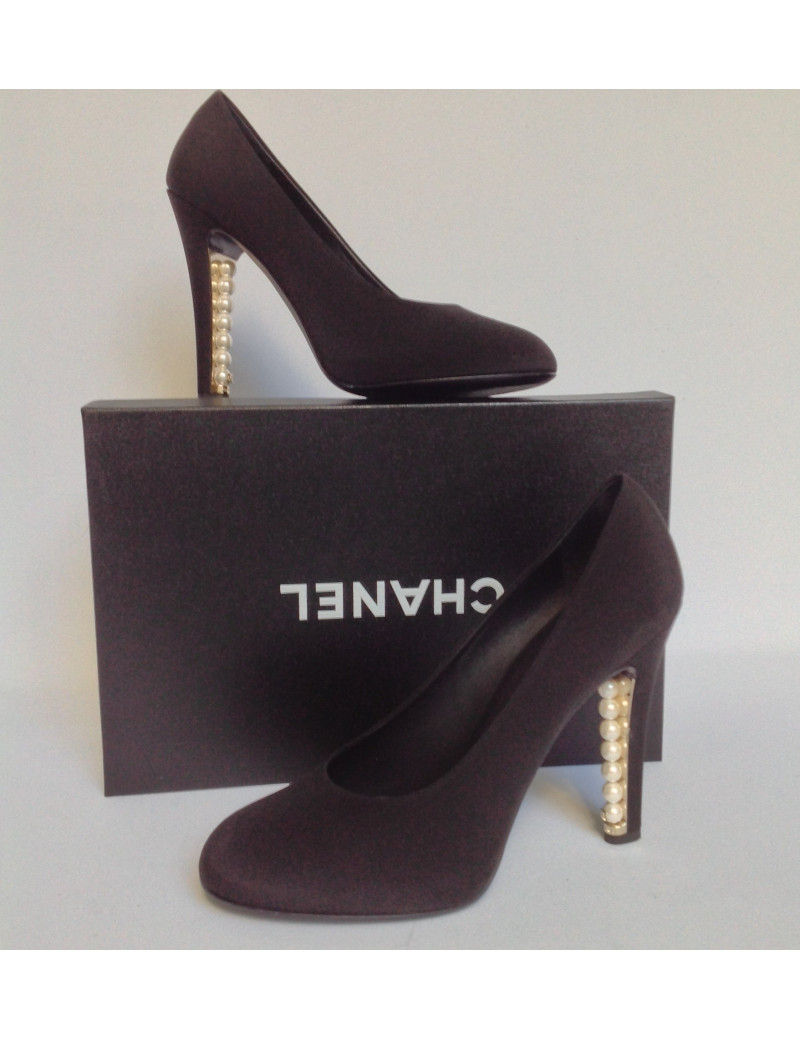 Escarpins CHANEL  perles nacrées