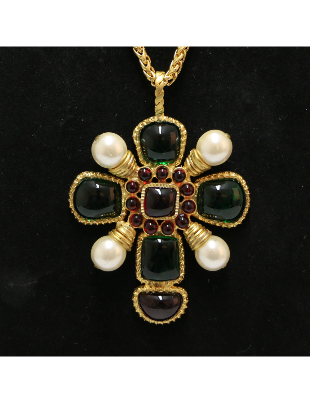 Pendentif MARGUERITE DE VALOIS croix