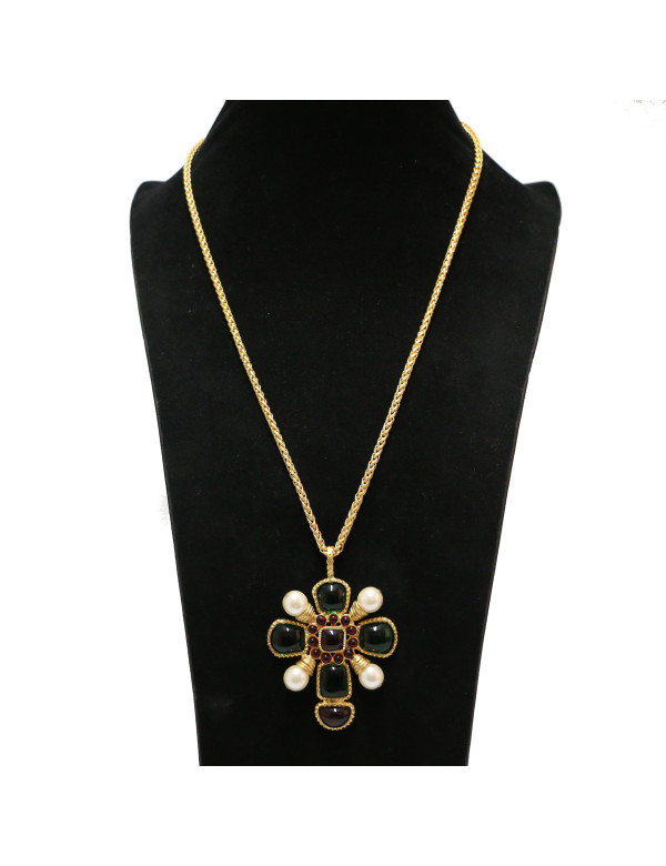 Pendentif MARGUERITE DE VALOIS croix 2