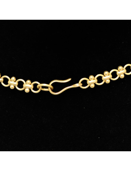 Bijou Couture croix Marguerite de Valois réalisé entièrement à la main