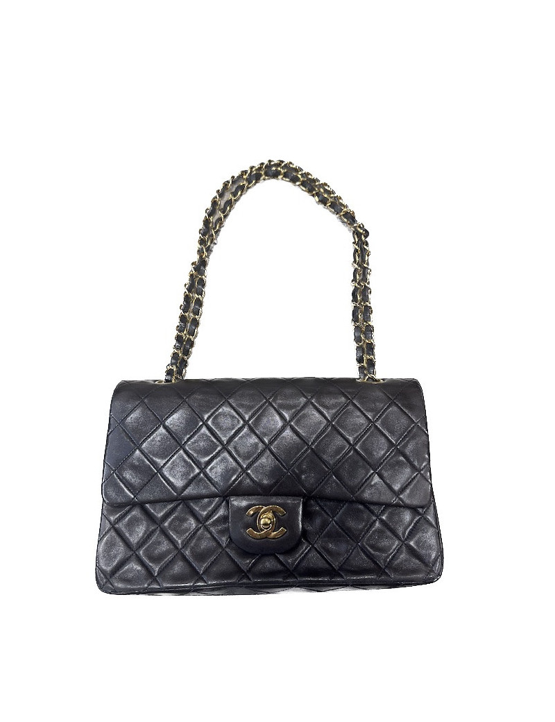 Sac Classique Chanel matelassé d'occasion disponible en seconde main