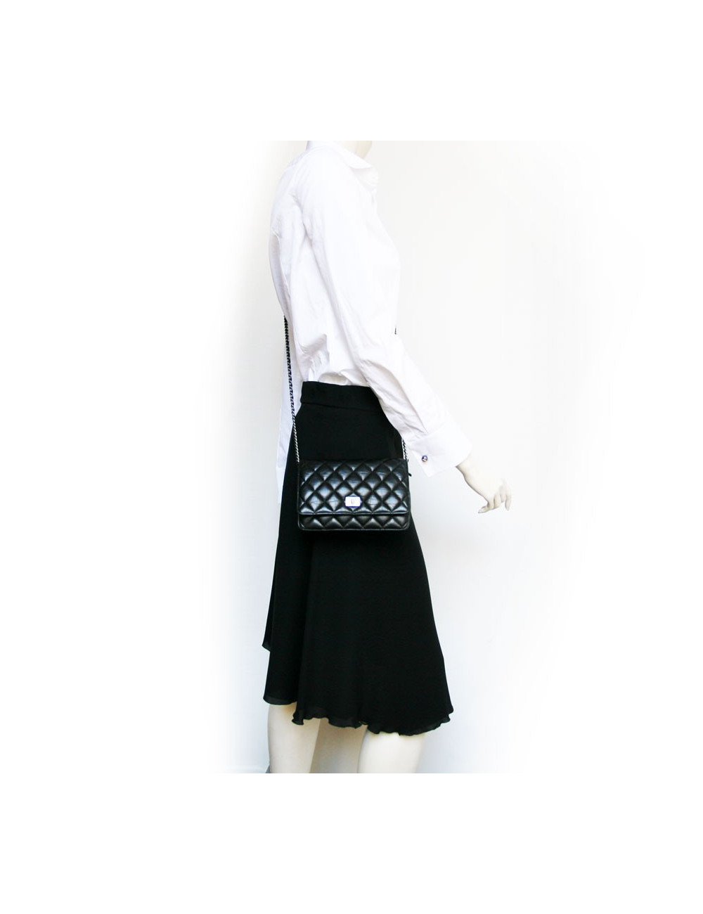 Mini sac CHANEL matelassé noir