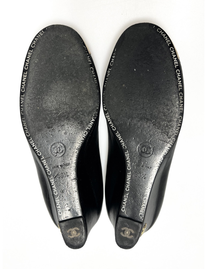 Escarpins Chanel T36,5 bicolores noir doré : livraison gratuite