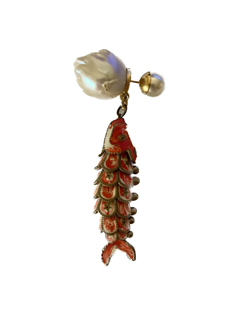 Clou DIOR perle de culture poisson rouge