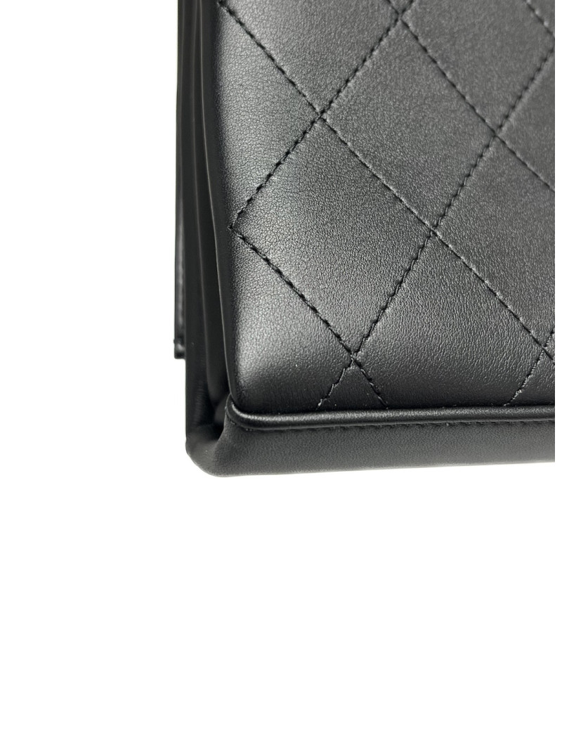 Sac CHANEL cuir à rabat noir