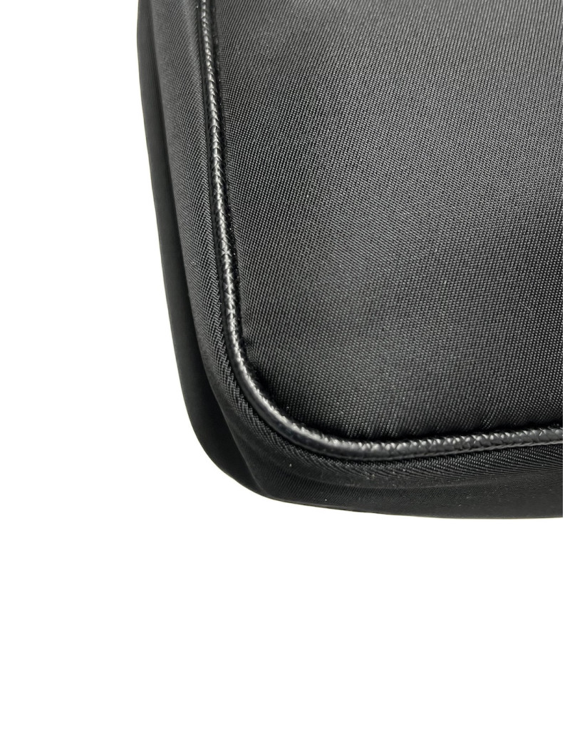 Sac PRADA Re-Edition 2005 nylon noir
