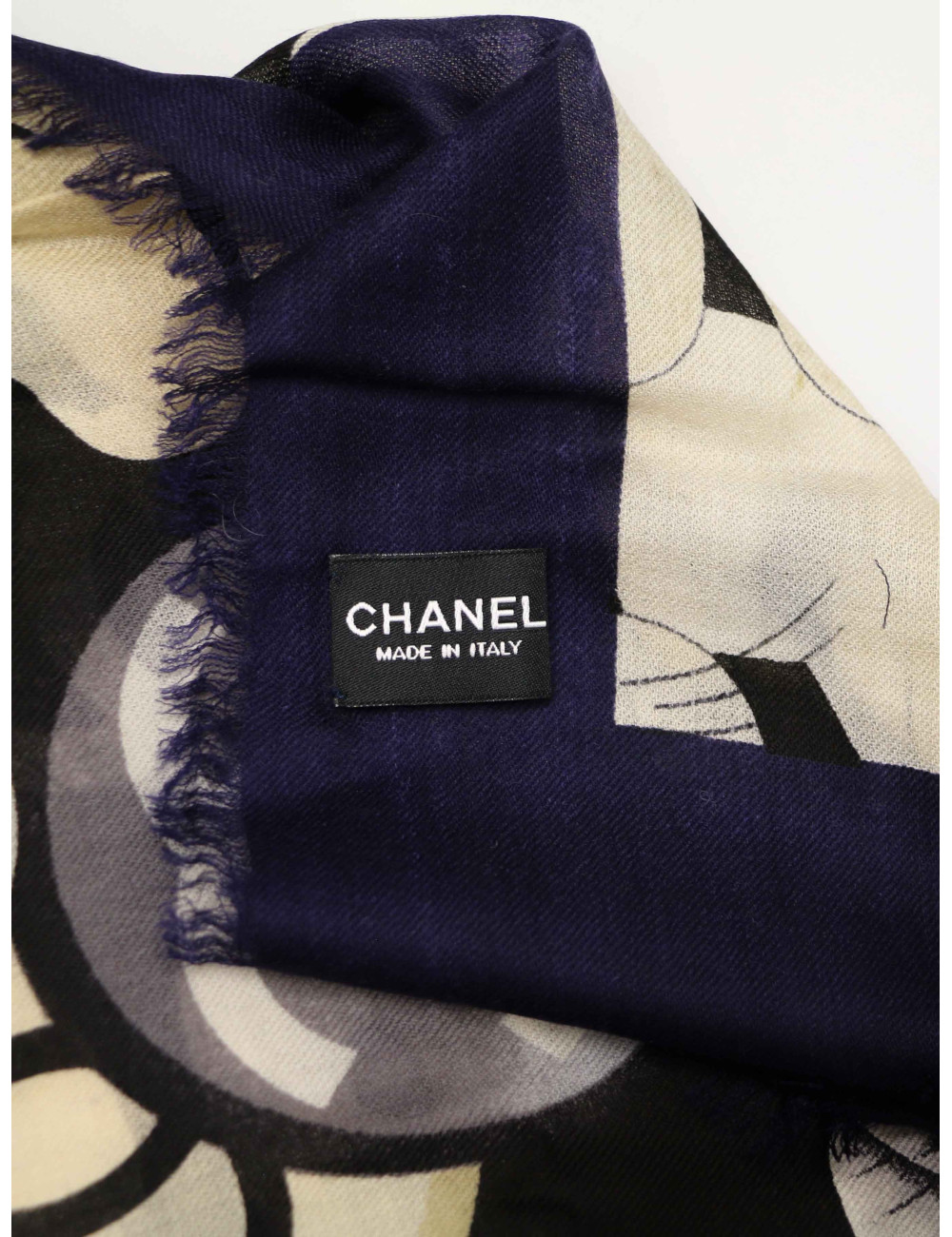 Foulard CHANEL camélias chats cachemire 100%