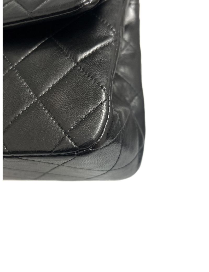 Sac timeless 23 Chanel noir : livré dans sa boîte Chanel d'origine