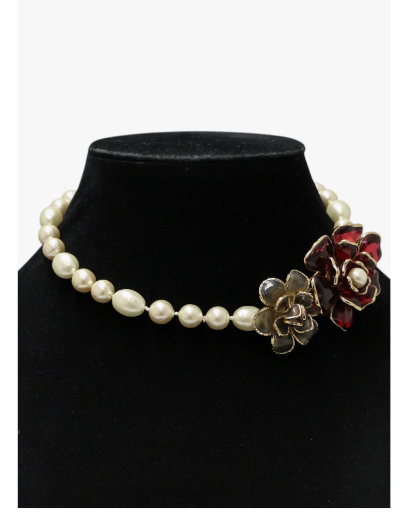 Ras de cou vintage CHANEL pâte de verre camélia et perles