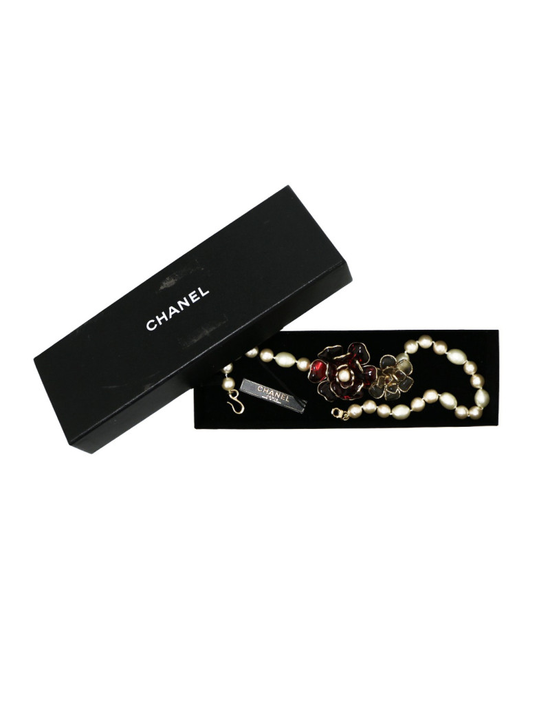 Ras de cou vintage CHANEL pâte de verre camélia et perles
