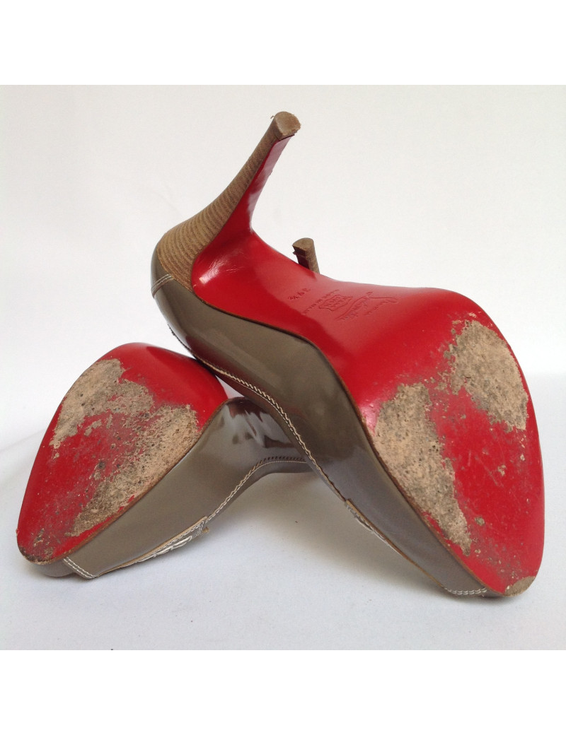 Escarpins LOUBOUTIN T 39.5 