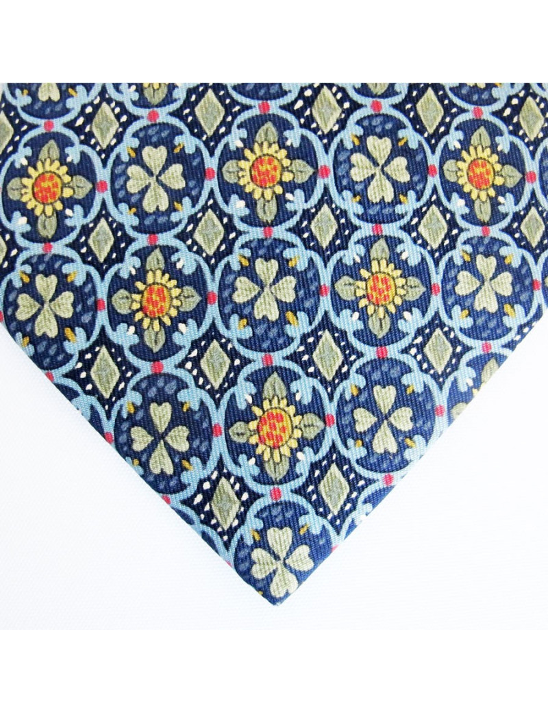 Cravate bordeaux Hermès imprimés trèfles à 4 feuilles