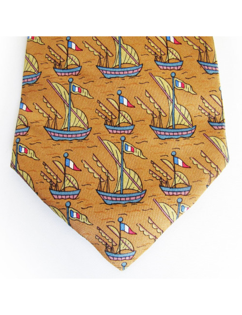 Cravate marron HERMES motifs voiliers
