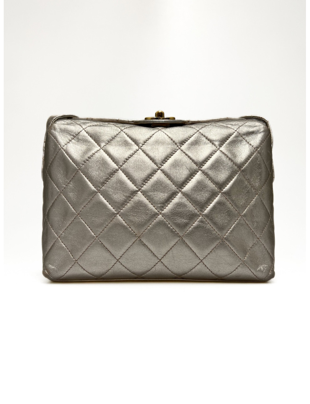 Sac doré CHANEL matelassé