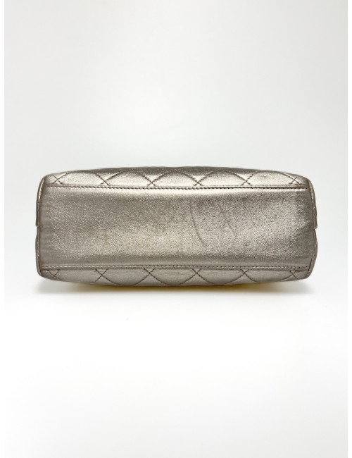 Sac doré CHANEL matelassé