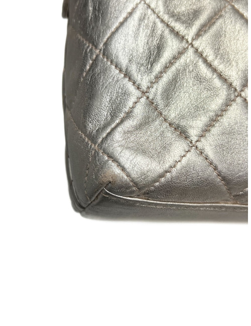 Sac doré CHANEL matelassé