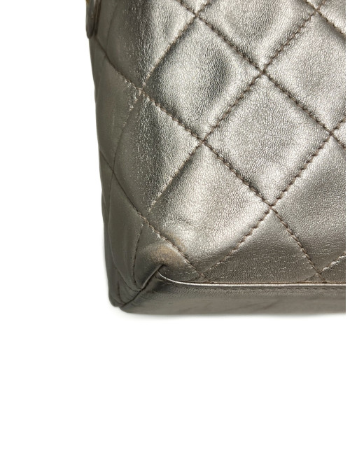 Sac doré CHANEL matelassé