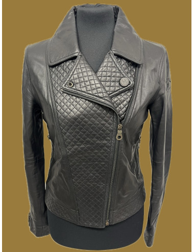 Perfecto CHANELT 38 cuir d'agneau noir