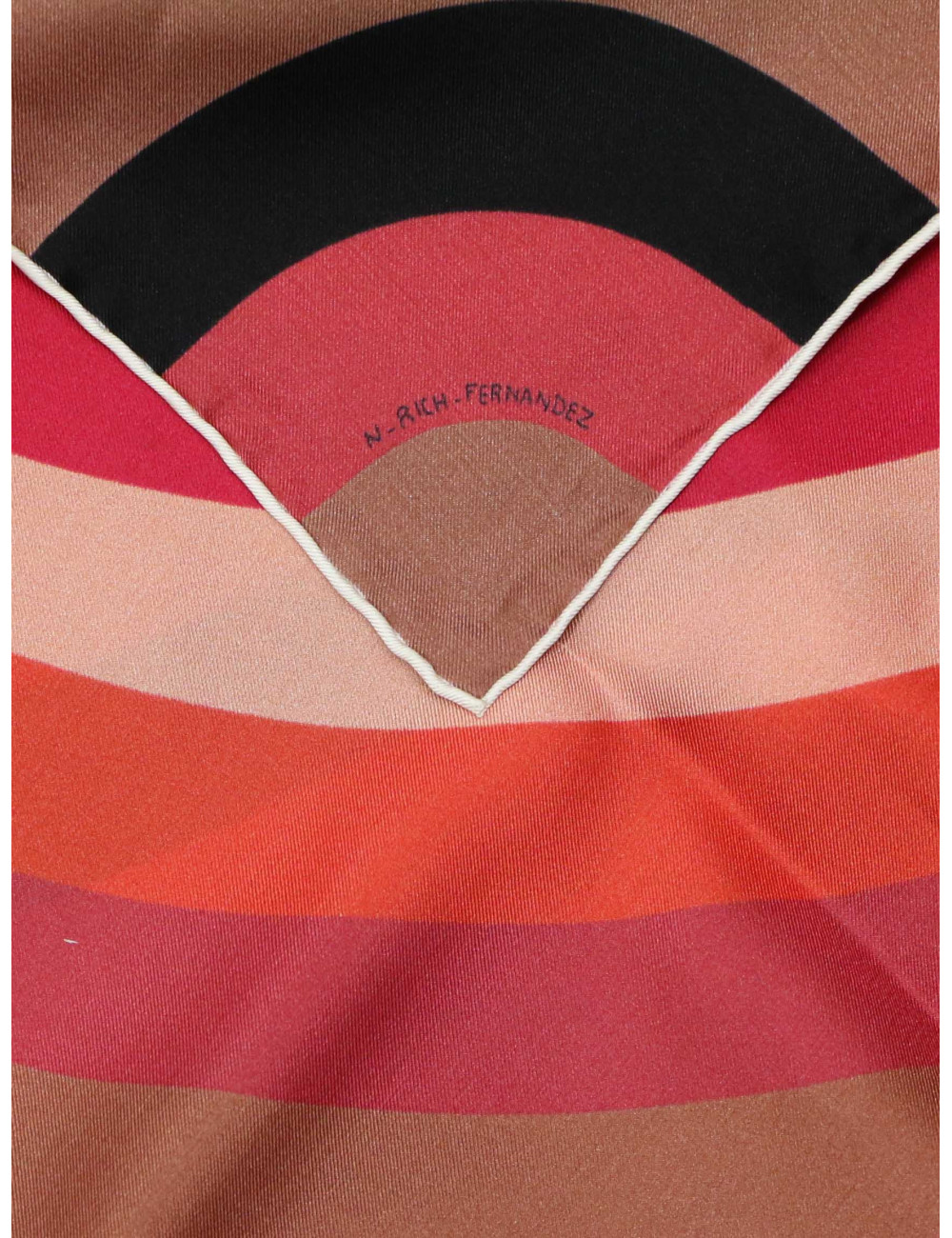 xxx Châle HERMES "Marcelina" en soie polychrome