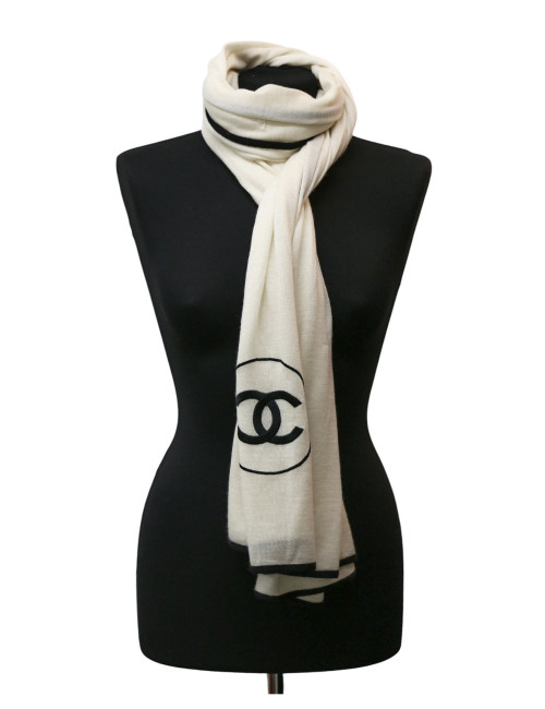 Châle CHANEL cachemire écru CC noir