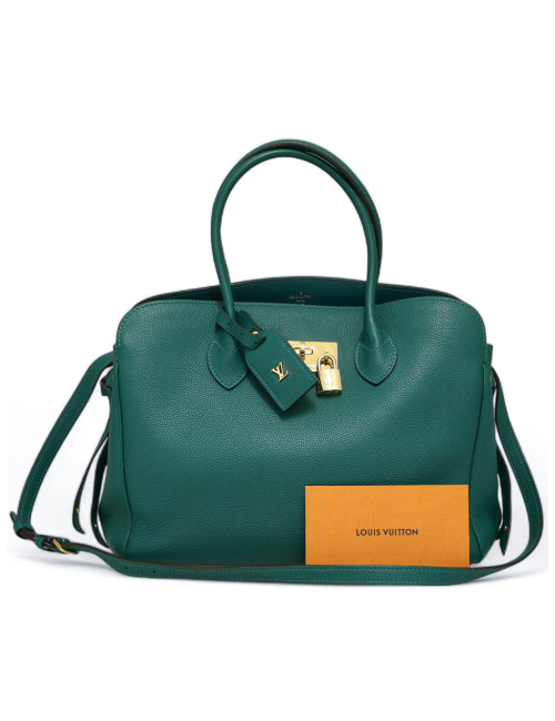 Sac Milla Louis Vuitton cuir grainé vert : certifié authentique