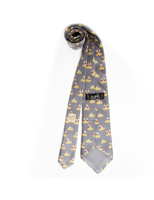 Cravate HERMES en soie motifs couple pelicans