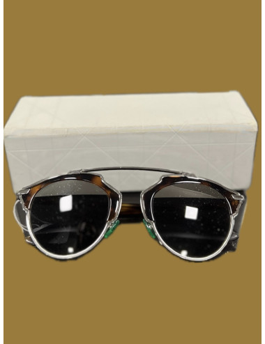 Lunettes de soleil Dior So Real : livrées dans leur boîte d'origine