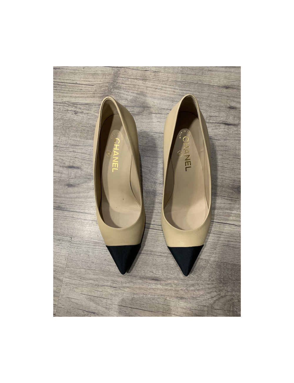 Escarpins CHANEL bicolores