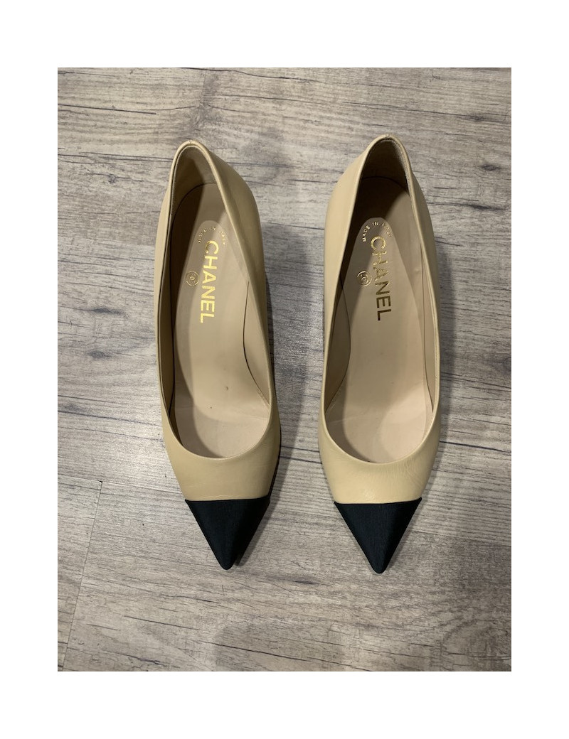 Escarpins CHANEL bicolores