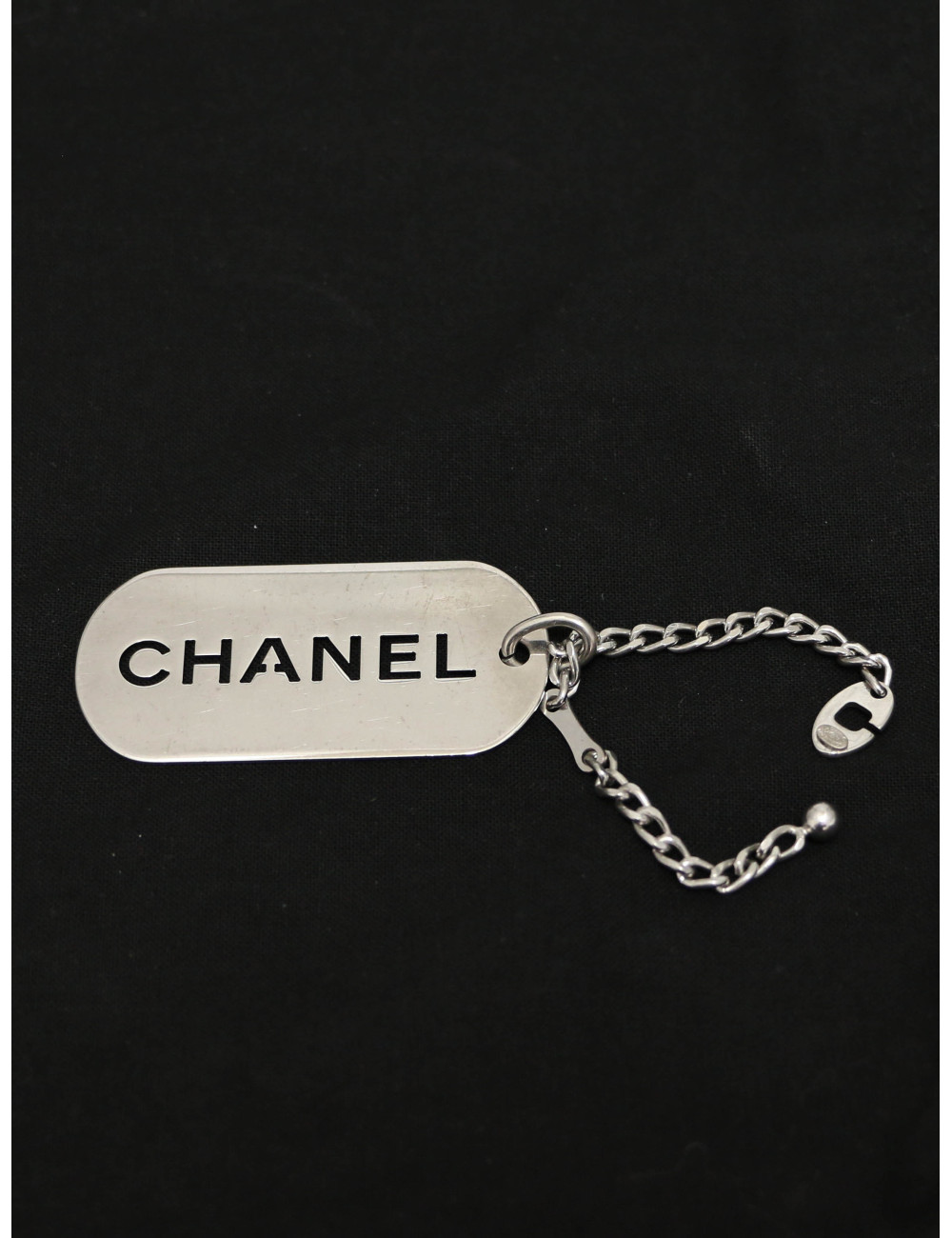 Charms CHANEL métal argenté