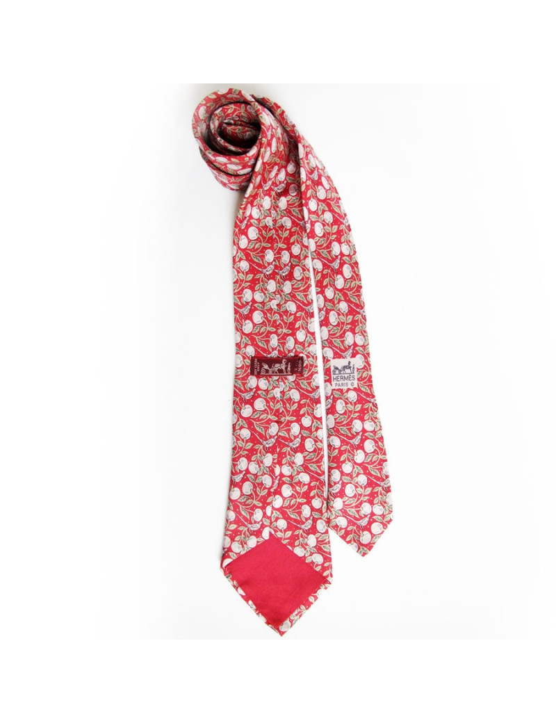 Cravate HERMES en soie rouge motifs cerises