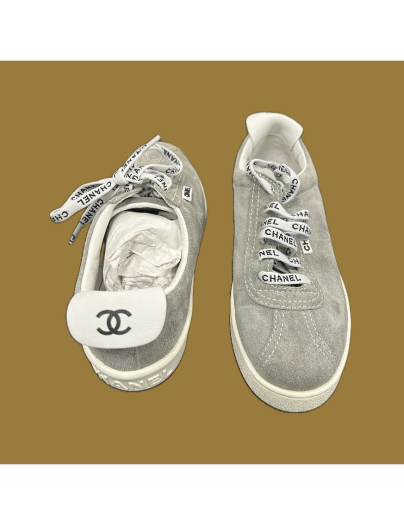 Sneakers CHANEL grises T37