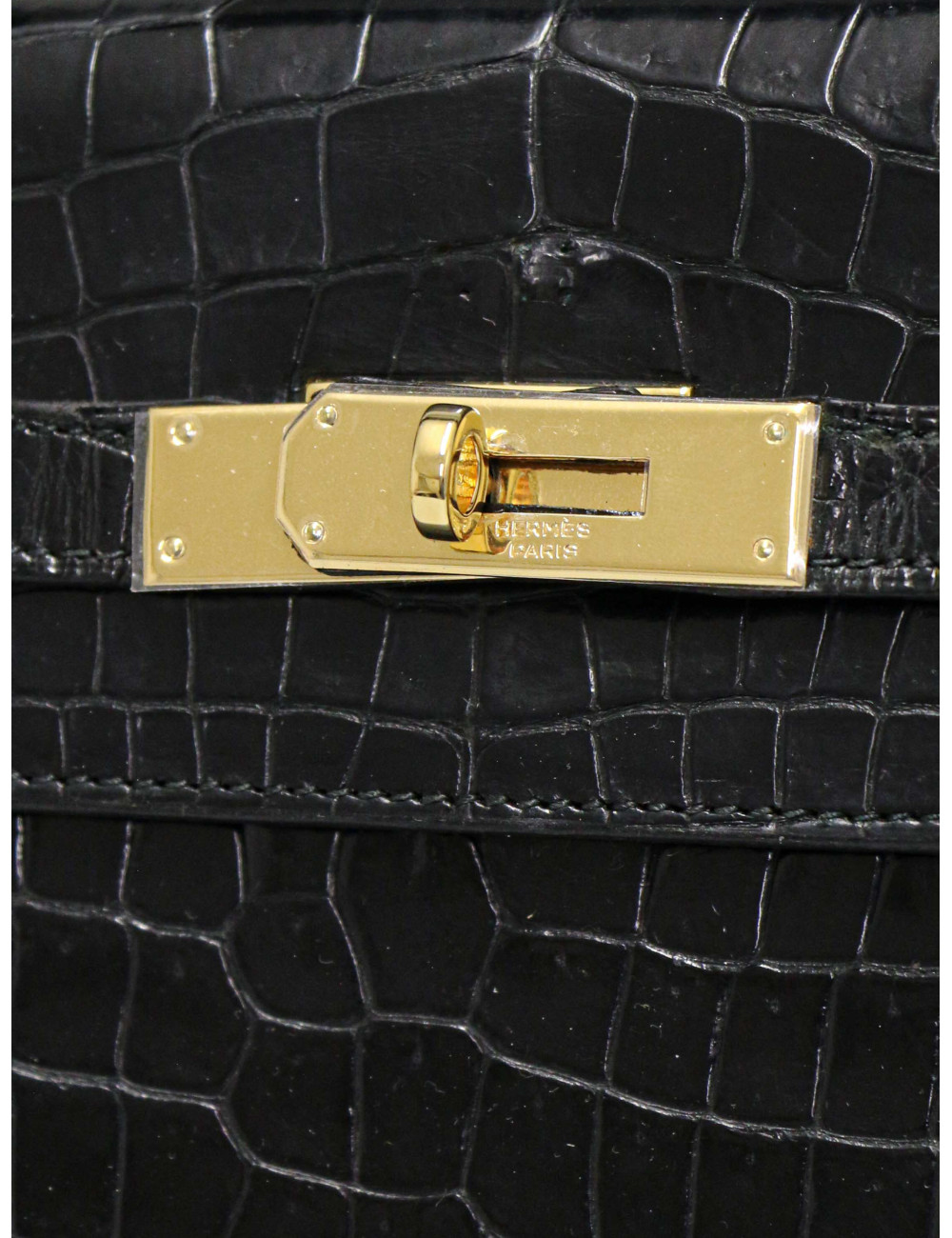 Sac vintage Kelly 32 HERMES croc noir