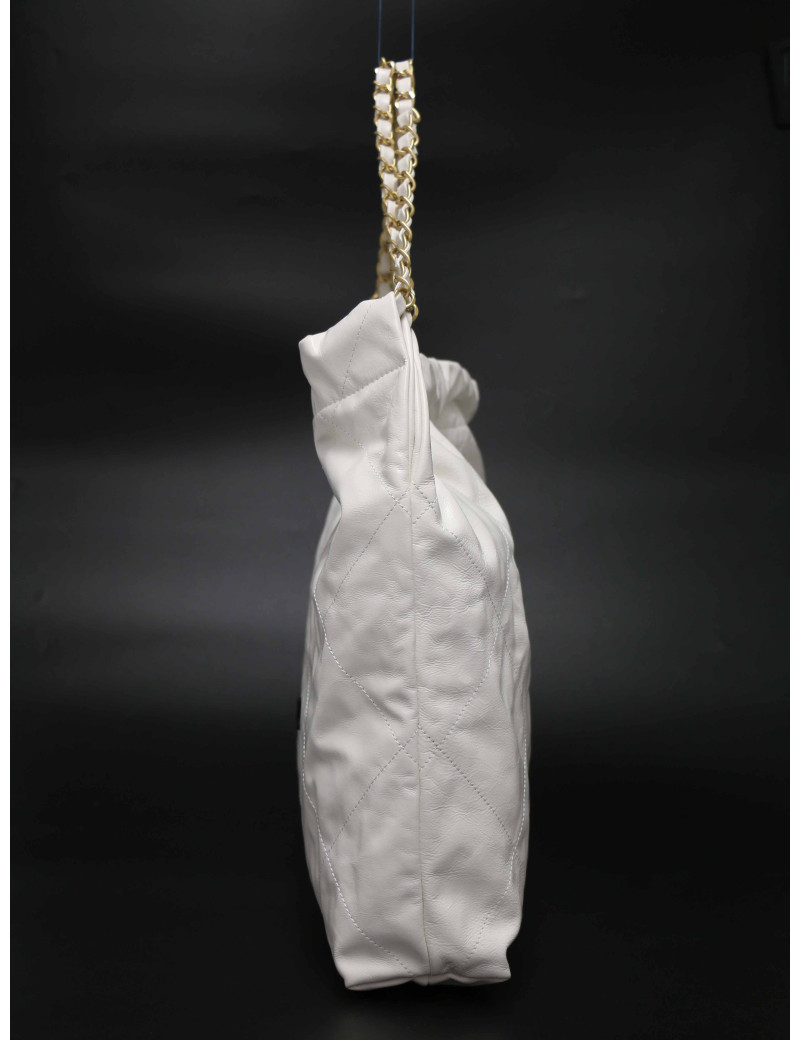 Sac 22 CHANEL cuir d'agneau