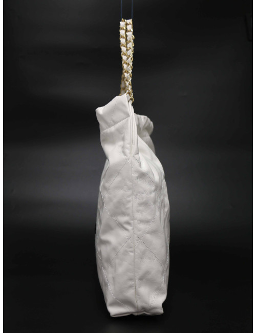 Sac 22 CHANEL cuir d'agneau