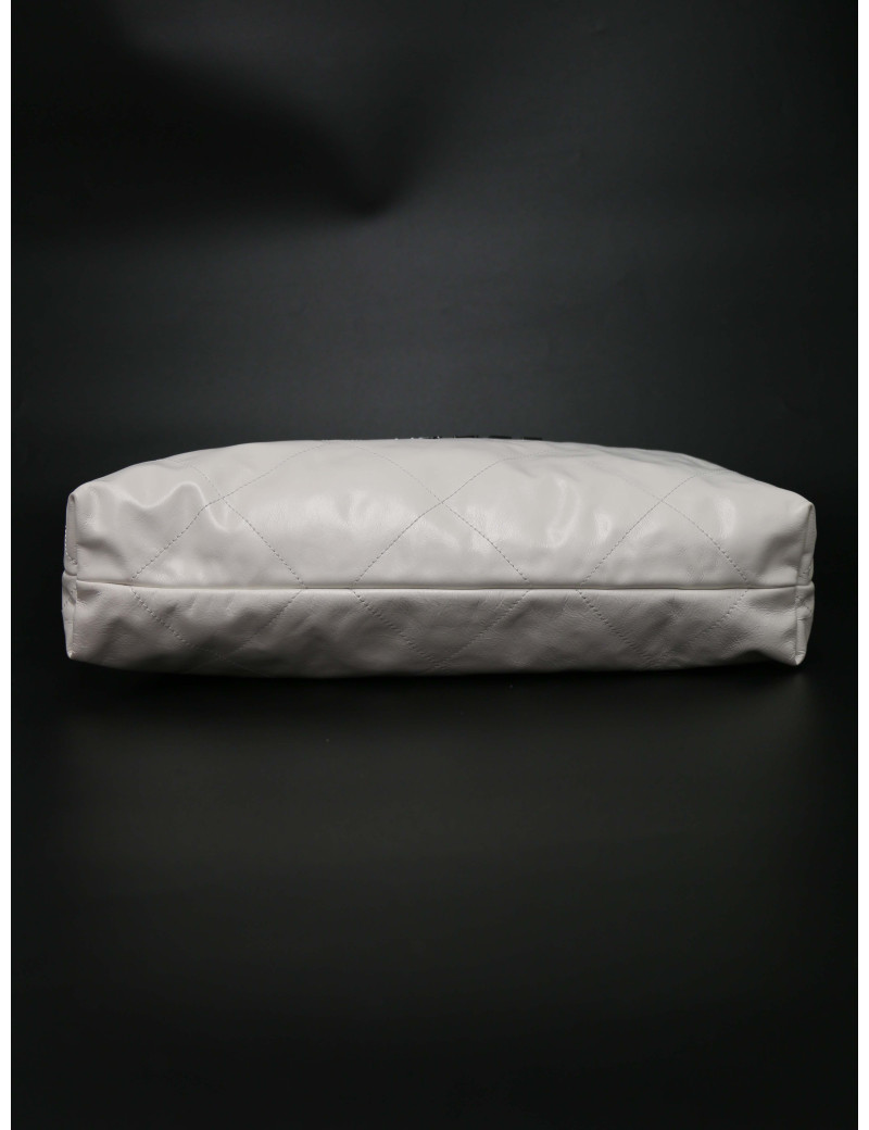 Sac 22 CHANEL cuir d'agneau