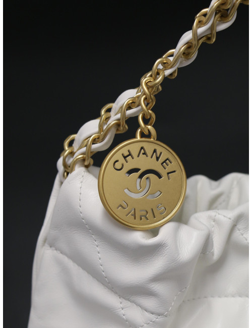 Sac 22 CHANEL cuir d'agneau