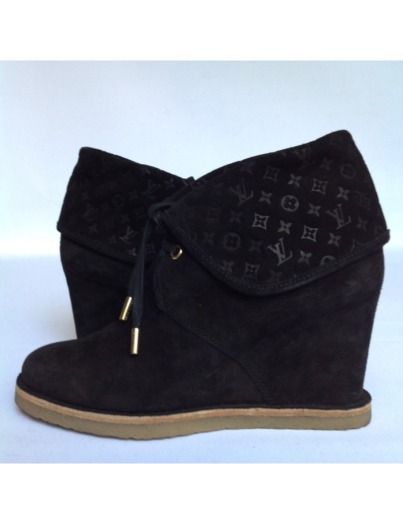 Boots LOUIS VUITTON  t37 daim noir