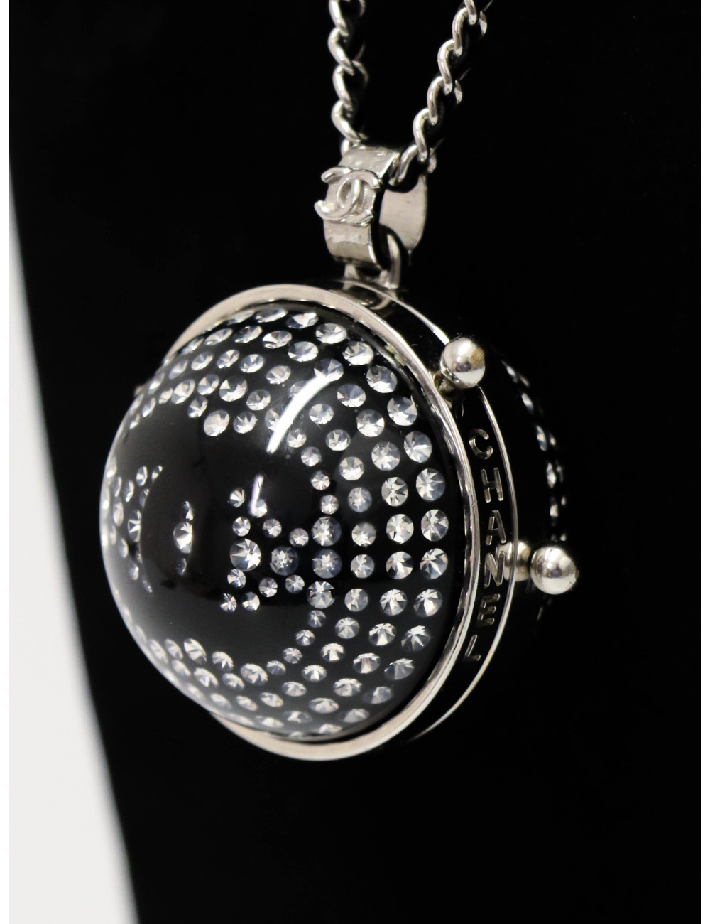 Long collier CHANEL Collection 2021