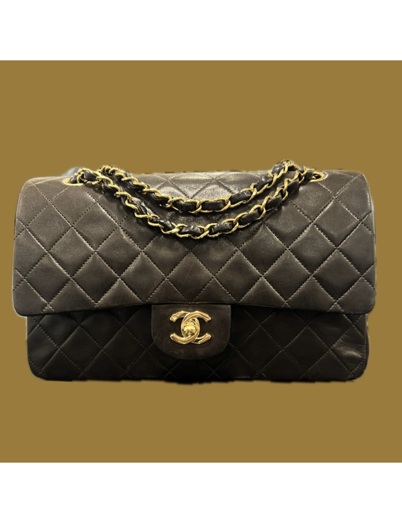 Sac vintage medium Timeless CHANEL noir
