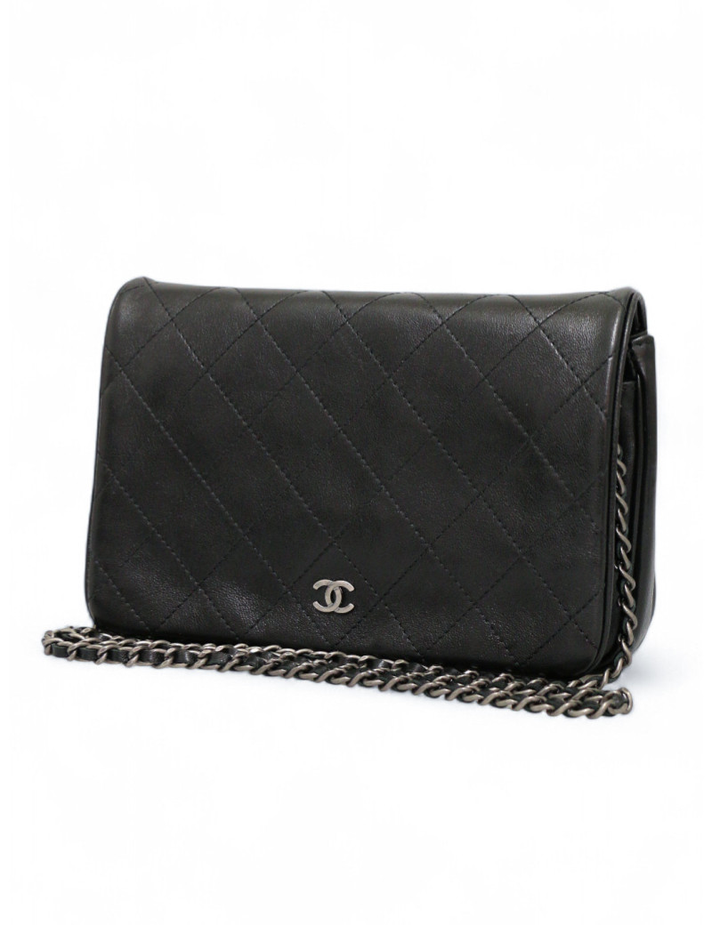 Petit sac CHANEL enveloppe cuir