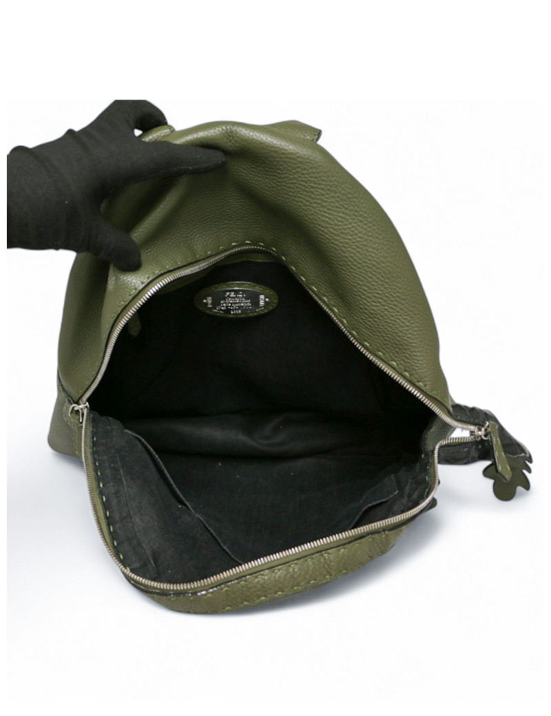 Sac à dos FENDI cuir grainé Kaki