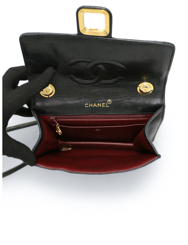 Mini sac CHANEL cuir d'agneau chevron