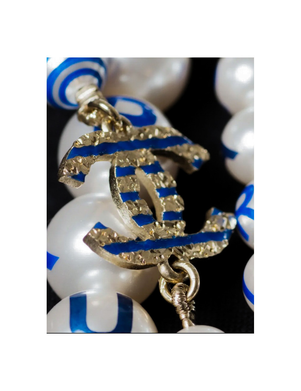 Sautoir multi rangs perles CHANEL La Pausa livré dans sa boîte Chanel