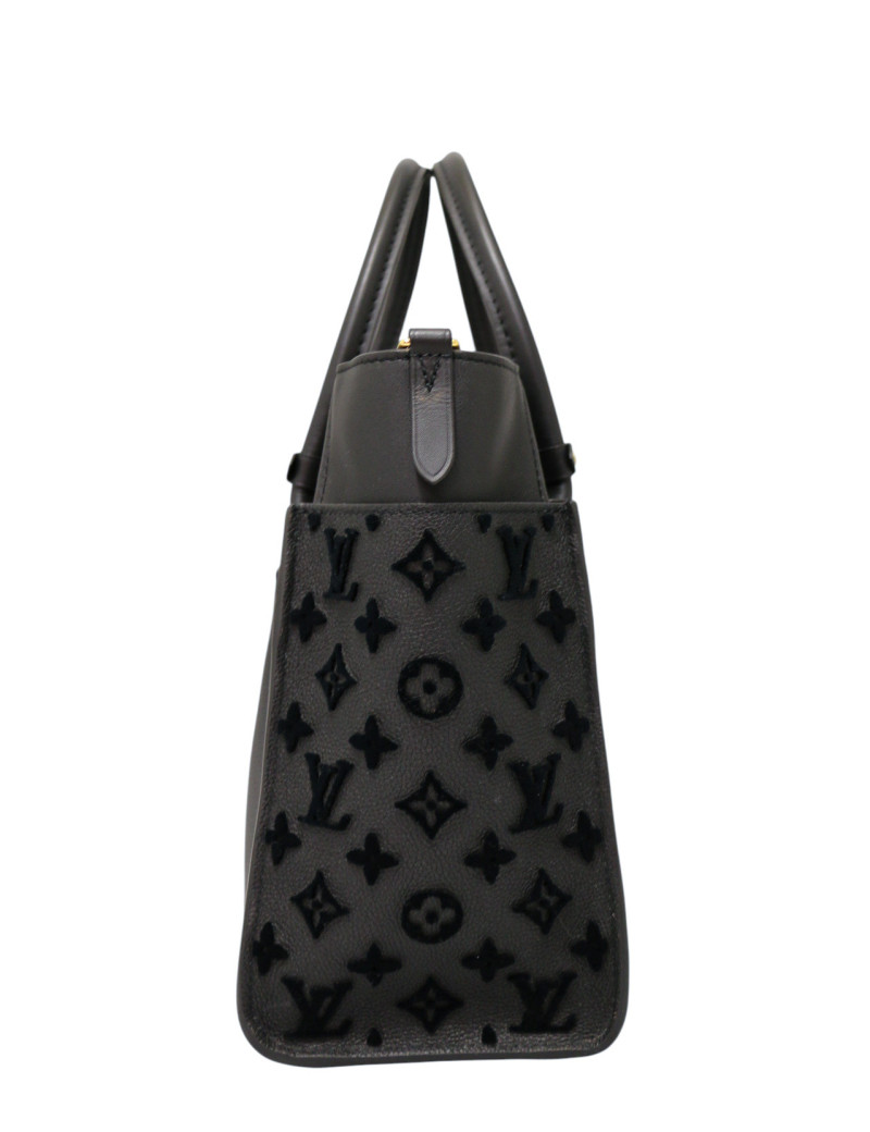 Sac Toughage LOUIS VUITTON Monogram cuir noir