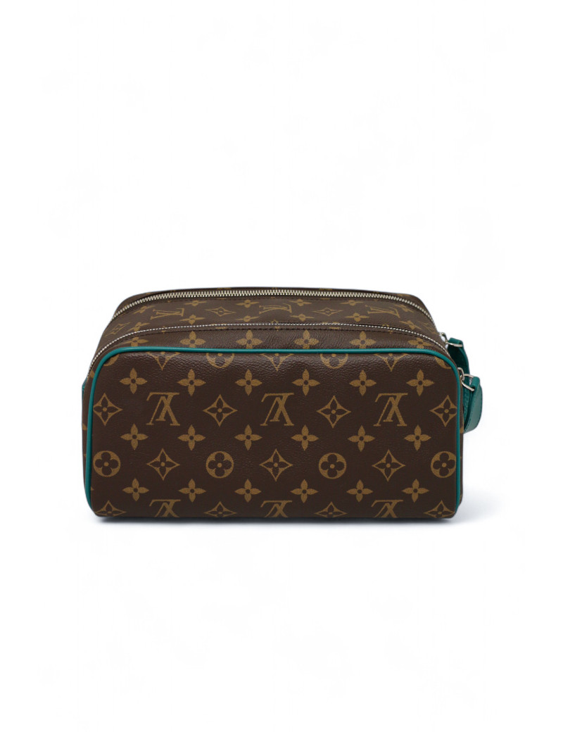 Trousse de toilette Dopp Kit LOUIS VUITTON Monogram