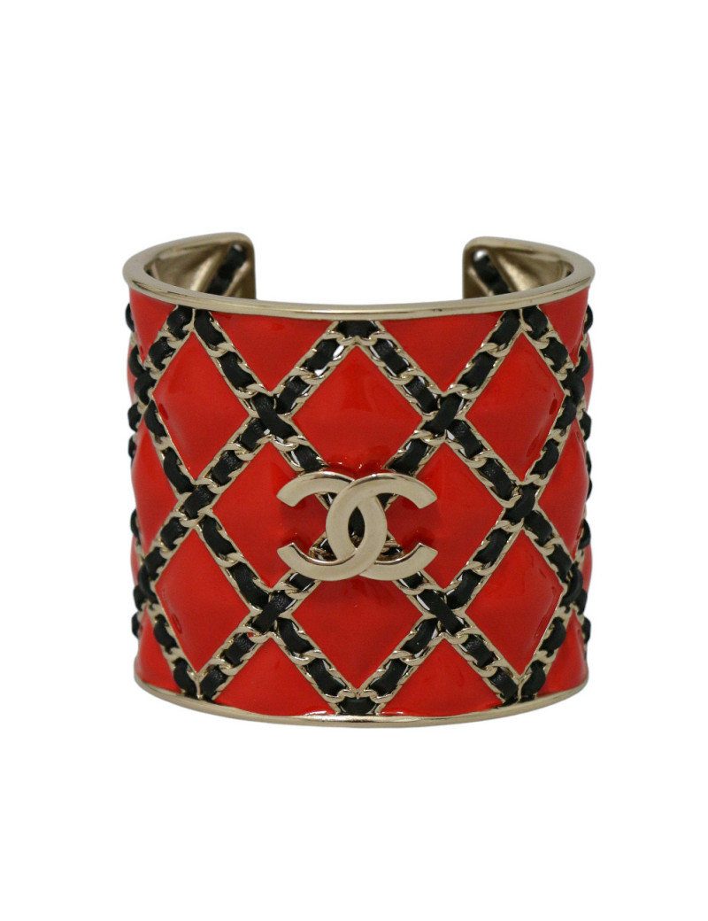 Manchette CHANEL émaillée matelassée rouge