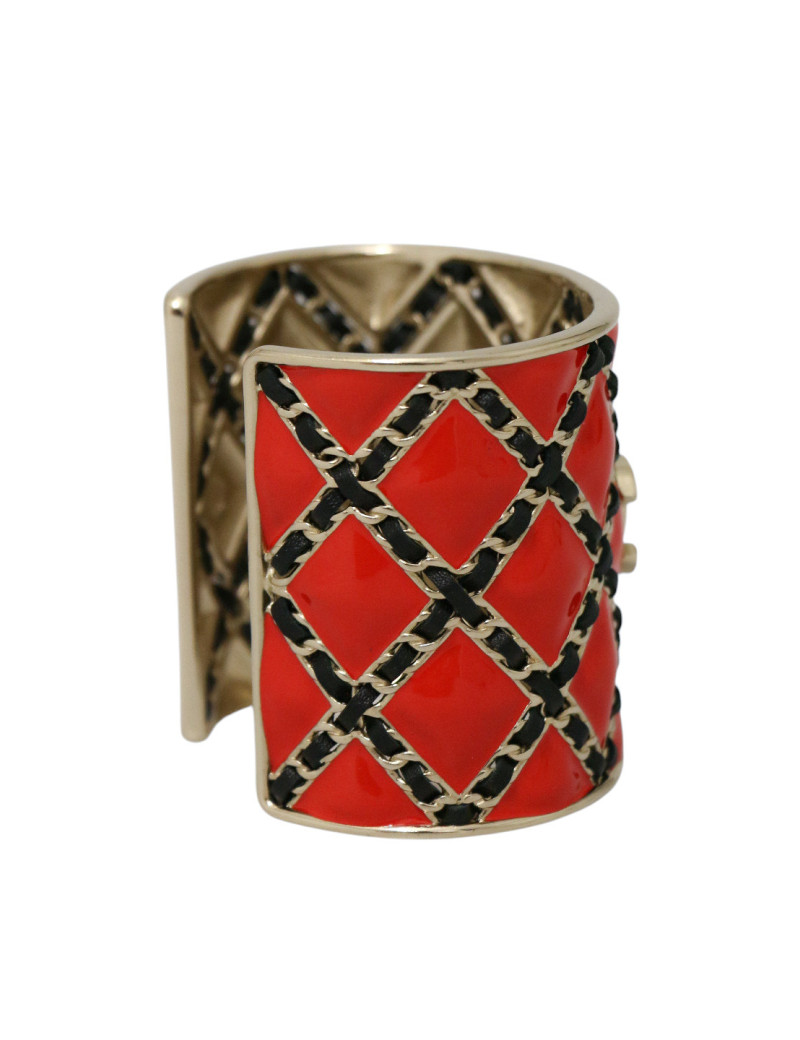 Manchette CHANEL émaillée matelassée rouge