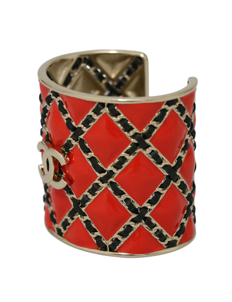 Manchette CHANEL émaillée matelassée rouge